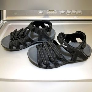 NEW Viakix Women's Hiking Sport Sandal - 6US